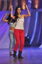 Katrina Kaif On the sets of Hrithik_s Just Dance in Filmcity on 27th Aug 2011 (120).JPG